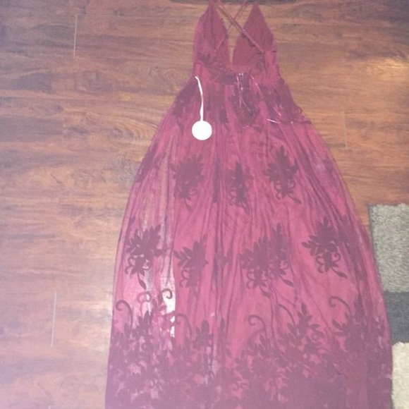 Wine dress - Picture 6 of 8